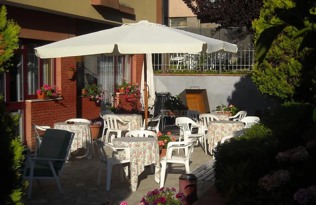 Hotel Ristorante Giardino-1